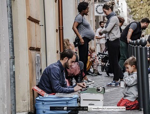 Walter Lazzarin, Scrittore per strada. Credits: Roberto Borrello